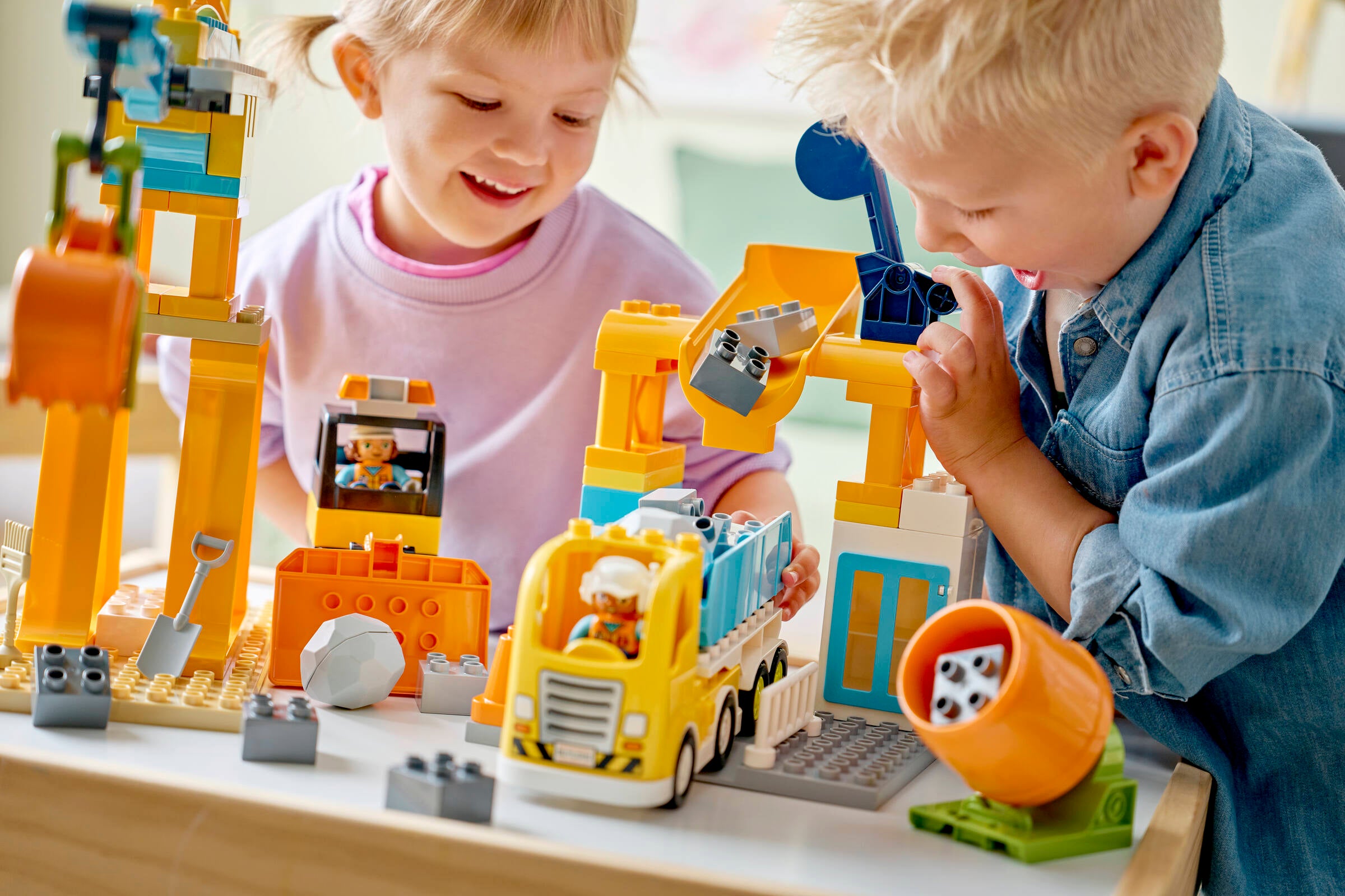 LEGO Duplo 3σε1 Εργοτάξιο και Οχήματα (10476)