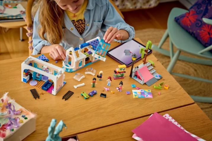 LEGO® Friends Liann's Family House (42687)