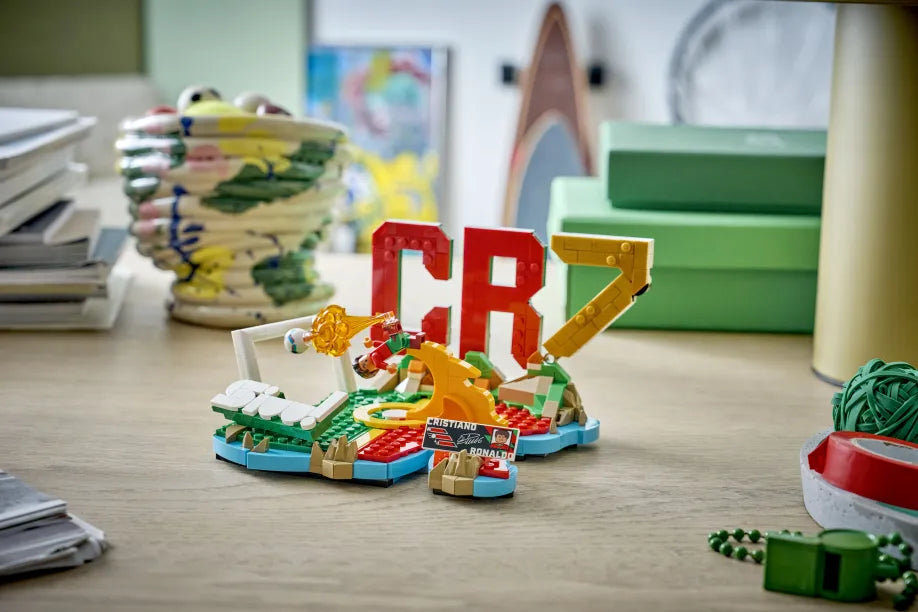 LEGO® Editions Cristiano Ronaldo-Soccer Highlights (43012)