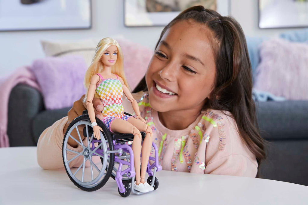 Barbie® Koύκλα και Αξεσουάρ (HJT13)