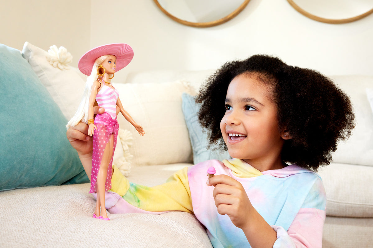Barbie® Κούκλα και Αξεσουάρ (HPL73)